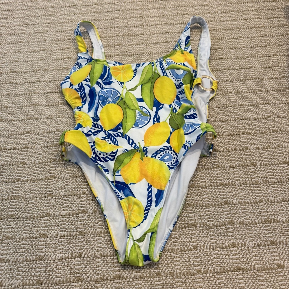 Kenny Flowers Positano Lemon Print Gold Ring Classic One Piece Swimsuit | M - Picture 3 of 8